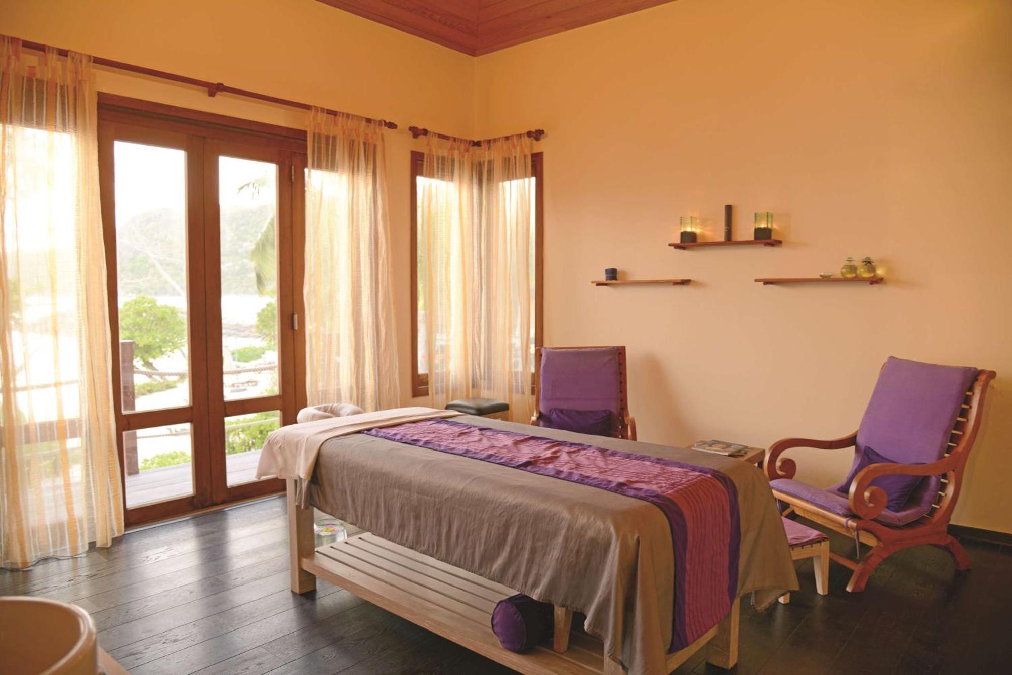 Doubletree By Hilton Seychelles Allamanda Resort & Spa Takamaka Екстер'єр фото