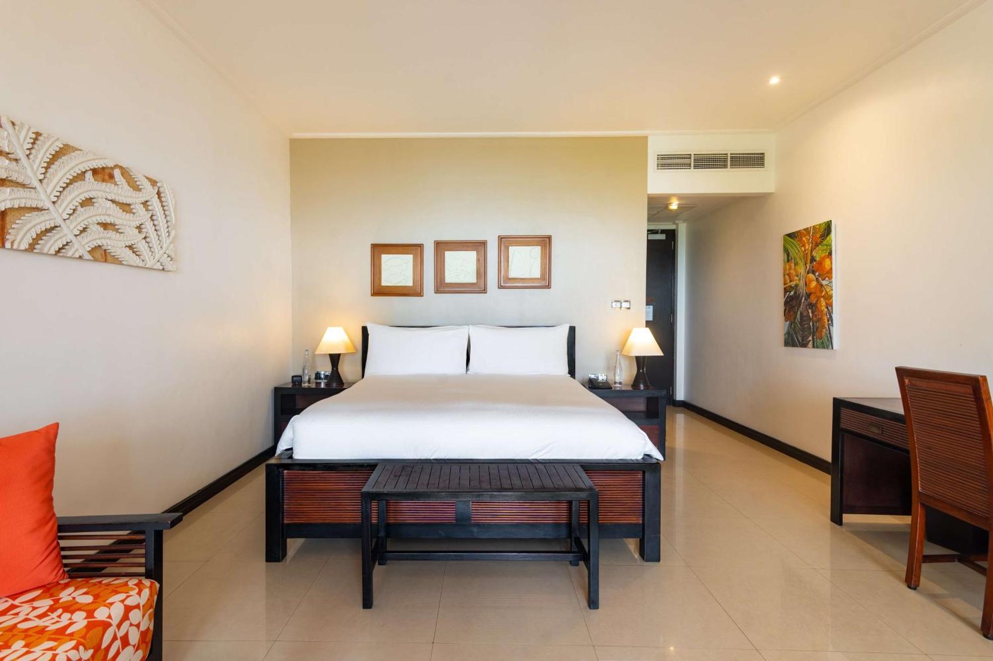 Doubletree By Hilton Seychelles Allamanda Resort & Spa Takamaka Екстер'єр фото
