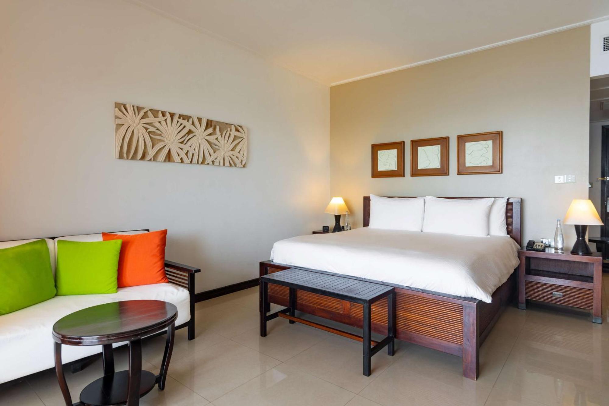 Doubletree By Hilton Seychelles Allamanda Resort & Spa Takamaka Екстер'єр фото