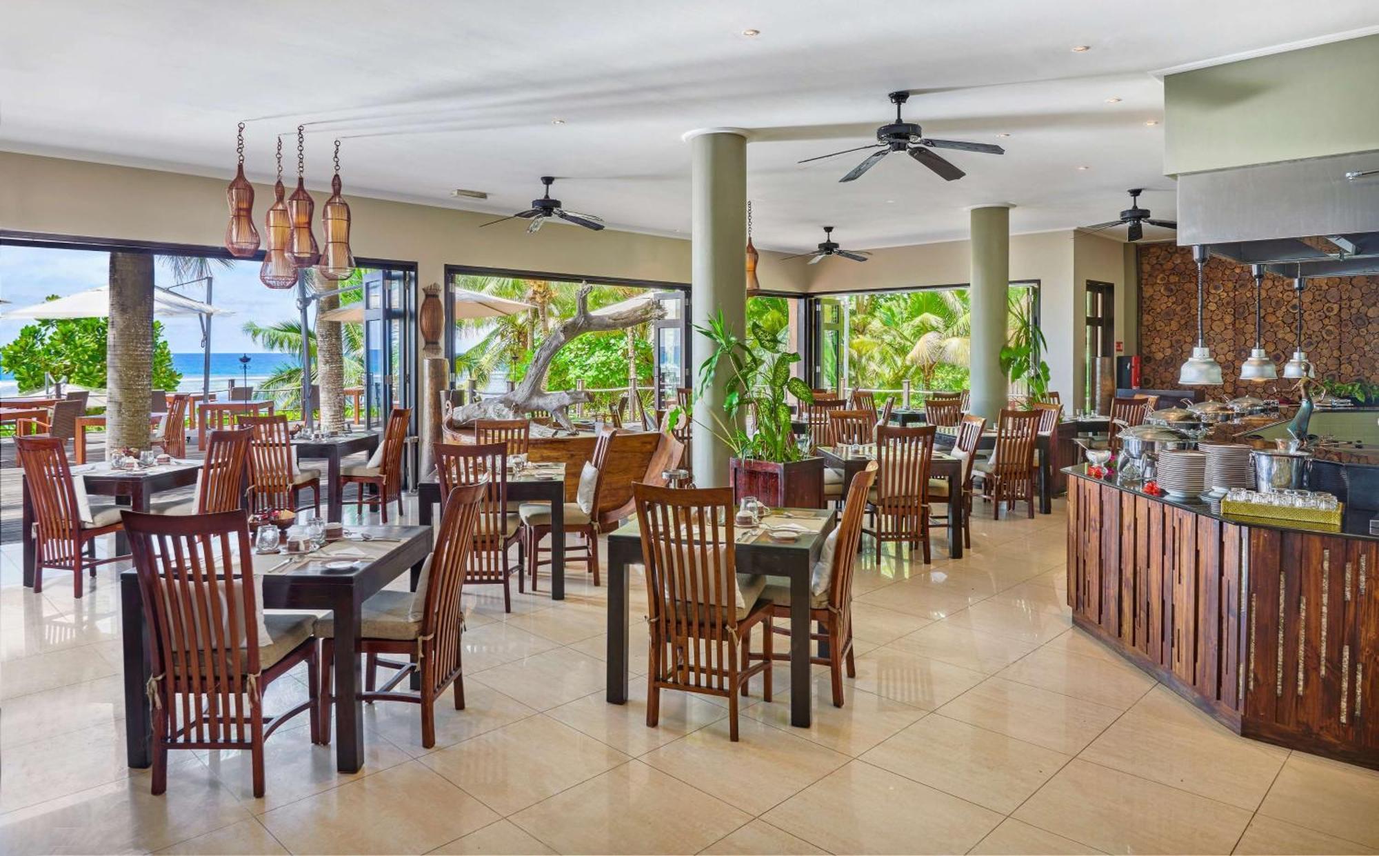 Doubletree By Hilton Seychelles Allamanda Resort & Spa Takamaka Екстер'єр фото