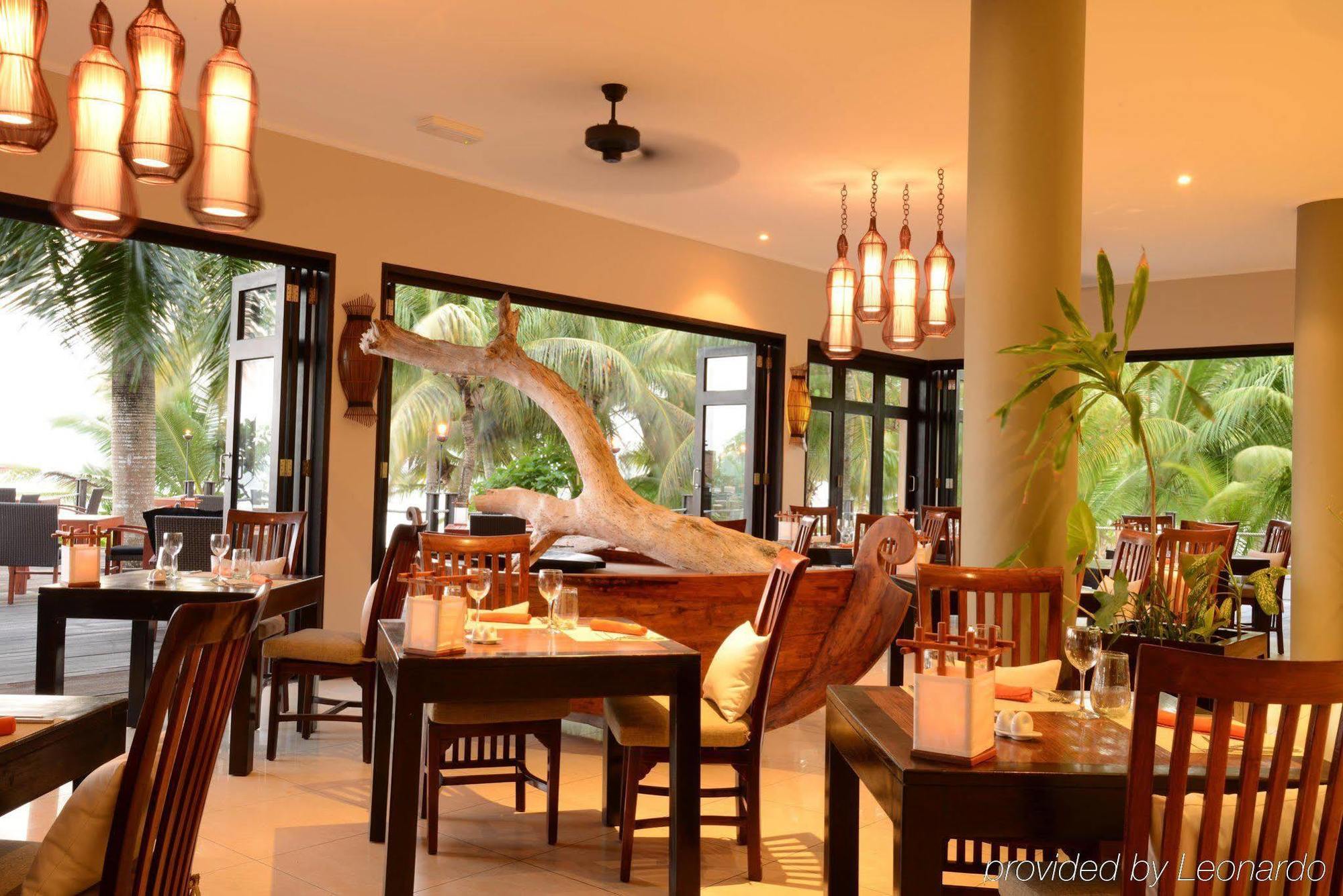 Doubletree By Hilton Seychelles Allamanda Resort & Spa Takamaka Екстер'єр фото